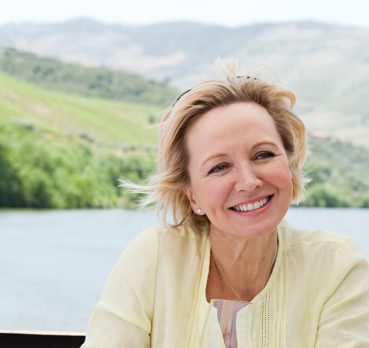 Lucille, 49 years old, Saint-Avertin, France