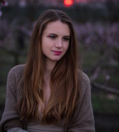Amelia, 20 years old, Straight, Woman, Fern Creek, USA
