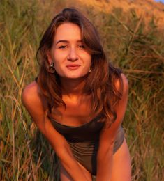 Diana, 22 years old, Straight, Woman, Central, USA